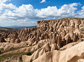 Affaccio sulla Devrent Valley, anche conosciuta come Valle dei Camini delle Fate.