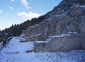 Ruderi del Santuario di Ercole Quirino al Morrone.