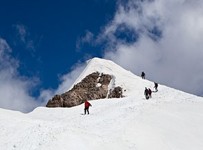 Cresta Nord della Vetta Occidentale del Corno Grande poco sotto la cima.