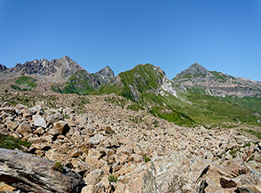 Mare di detriti in Alta Val Gravio.
