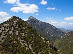 Vista sul Monte Chianello affacciato sulle Gole del Calore.
