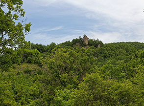 Ecco all&rsquo;improvviso scorgere in lontananza le rovine di Macchiatimone.
