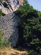 L&rsquo;ingresso ai ruderi dell&rsquo;Eremo di San Marco.