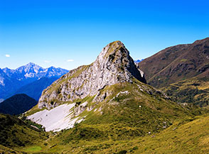 Il massiccio Sperone di Spigorel in Alta Valle Sedornia.