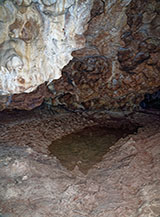 L&rsquo;unico laghetto incontrato a fine estate nella Grotta dei Cinque Laghi.