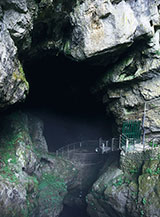 L&rsquo;entrata della Grotta di Val dei Varri.