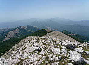 Panorama verso sud dall&rsquo;Anticima Sud-Est di Punta di Chiaia Amara.