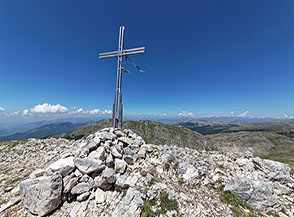 Croce di vetta sul Murolungo.