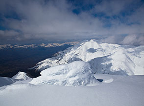 L&rsquo;ometto in cima al Gorzano completamente avvolto dalla neve.
