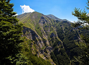 La Cipollara ripresa dalla cresta di Colle Vacciuno.