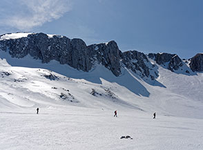 Su Campo Puzzo ai piedi della Cresta Nord-Ovest de la Gallinola.