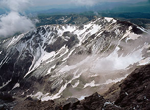 Affaccio sull&rsquo;Alta Valle dell&rsquo;Inferno e il Versante Nord di Monte Aquila.