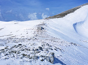 L&rsquo;ampia e dolce insellatura di Passo Monaci.