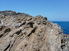 Scorcio sugli scogli della Pelosetta.