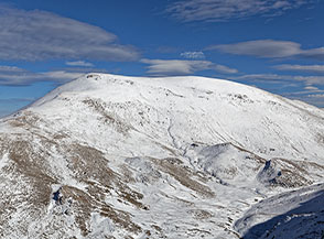 Monte Greco e la Valle Pistacchio (ai suoi piedi) ripresi da Rocca Chiarano.