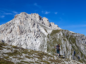Il Monte Prena visto da est (Sella del Monte Camicia).