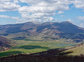 Il Piano di Rascino con il Monte Nurietta e il Colle della Fungara sullo sfondo, ripresi da Coppo Chiappino.