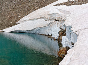 &ldquo;Scogliera di neve&ldquo; (Lac Gel&eacute;).