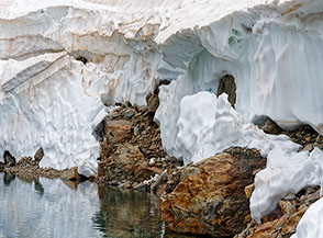 &ldquo;Scogliera di neve&ldquo; (Lac Gel&eacute;).