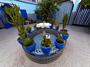 La vasca del cortile interno della sinagoga nel quartiere ebraico di Marrakech.
