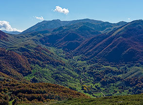 Vista sul tratto sommitale del Vallone Tasso.