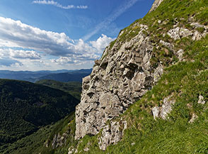 Scorcio lungo il Sentiero Barbarossa in Valle della Liocca.
