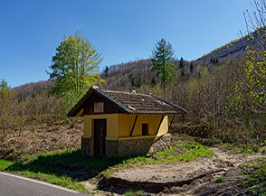L&rsquo;attaco del sentiero per il Rifugio Cantore/Marsiliana in localit&agrave; Catarcione.