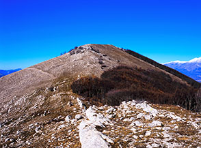 Monte Orbetta visto da Monte Bello.