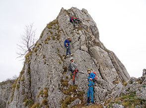 &ldquo;Un gruppo molto ferrato&ldquo; (Via ferrata Bertona).