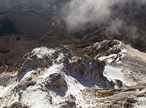 Sotto di noi il Versante Sud del Cafornia sprofonda verso valle.