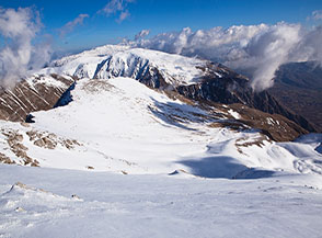 I Pratoni del Cafornia visti dalla cresta di Cimata Fossa dei Cavalli.