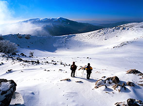 La grande dolina nei pressi della cima di Colle Sant&rsquo;Agostino.