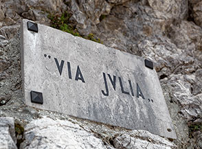 All&rsquo;attacco della Via Ferrata Julia sotto il Monte Canin.