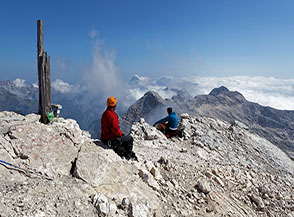 Vista sul confine italo-sloveno dalla cima del Canin.