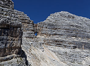 La finestra orografica che da il nome al Monte Forato (sulla dx).