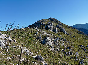 Sulla cresta in vista della cima di Colle la Monna.