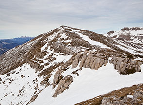 Un tratto della Cresta Sud-Est del Cefalone in direzione della cima.