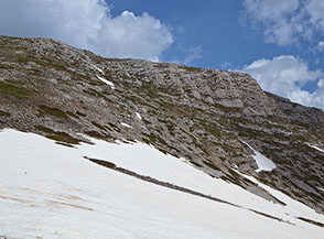 La cresta de la Torricella vista dalla Valle del Morretano.