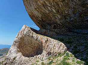 La piccola Grotta del Capraro.
