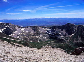 Grandiosa vista sulla testata della Val Chiarino (le Solagne), a sx abbiamo Cima Malecoste e sulla dx Pizzo di Camarda.