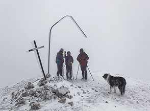 Con visibilit&agrave; zero alla meta: cima di Monte Cotento.