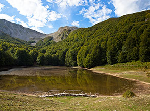 Il Lago Laudemio, sul versante settentrionale del massicio del Sirino, &egrave; il lago di origine glaciale pi&ugrave; meridionale d&rsquo;Europa.