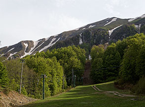 Pista da sci ai piedi di Timpa Scazzariddo.