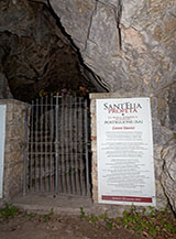 Grotta di Sant&rsquo;Elia sopra Postiglione.