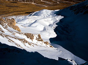 &ldquo;Yin e Yang&ldquo; (uno dei profondi circhi glaciali che si sviluppano sul versante settentrionale del Monte della Scindarella).