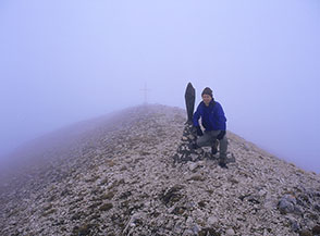 La Madonnina sulla cima di Monte di Cambio.