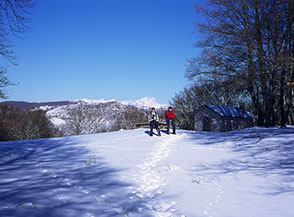 Il rifugietto nei pressi del laghetto di Fonte Canale.