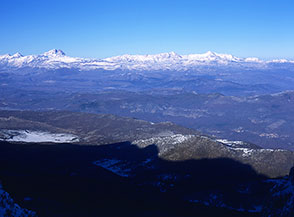 Il Gran Sasso e i boschi di Fonte Canale.