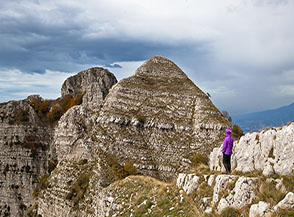 Il Canino e il Molare (sullo sfondo) ripresi dalla cima del Catiello.