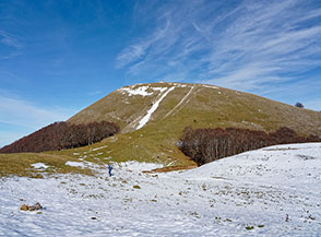 Alla Prima Fossa con il Monte Tilia sullo sfondo.